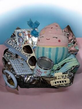 Kawaii Cupcake Plush - Pink & Aqua